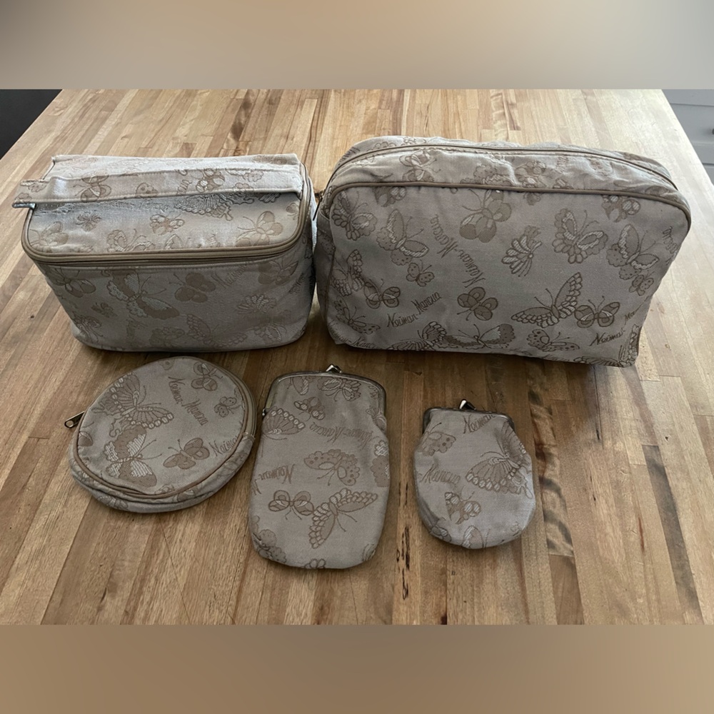 Neiman Marcus Vintage 5 Piece Makeup Bag Set